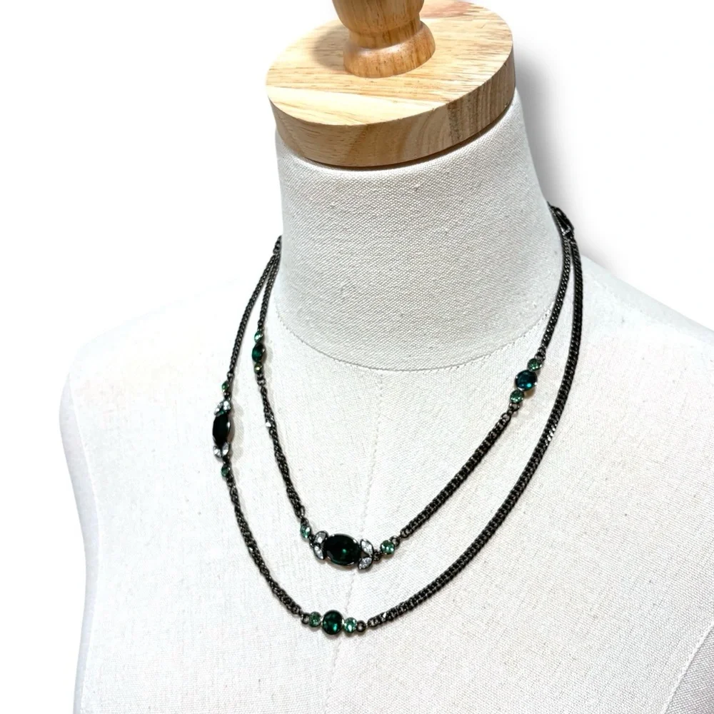 GIVENCHY Vintage Emerald Green Crystal Gunmetal Layered Necklace - Picture 4 of 9